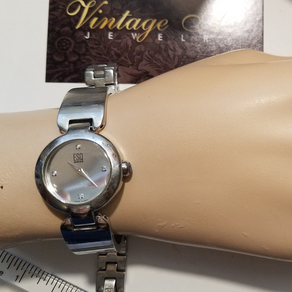 ESQ MOVADO WRIST WATCH WOMEN WORKING VINTAGE